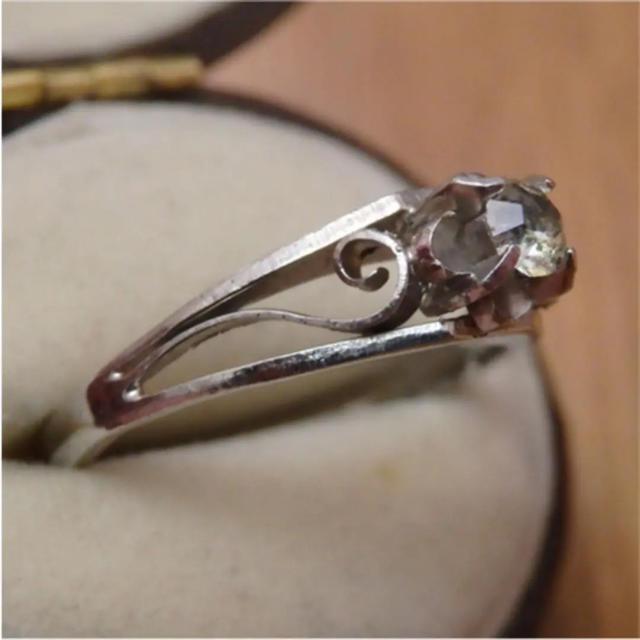 即購入OK♡V044昭和レトロシルバーカラーリングヴィンテージ指輪 レディースのアクセサリー(リング(指輪))の商品写真