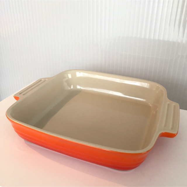 LE CREUSET(ルクルーゼ)のル・クルーゼ Le Creuset グラタン皿 スクエア オレンジ インテリア/住まい/日用品のキッチン/食器(調理道具/製菓道具)の商品写真