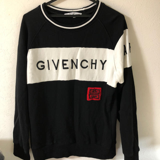 givenchy トレーナー　ジバンシー