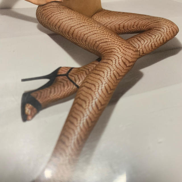 Wolford(ウォルフォード)のwolford 総柄ストッキング 黒 レディースのレッグウェア(タイツ/ストッキング)の商品写真