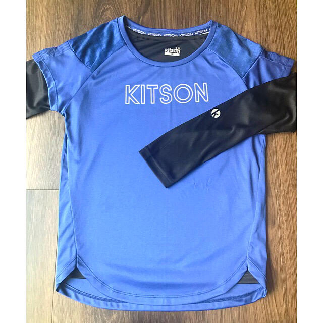 KITSON(キットソン)の★2組セット★おまけパンツ付★KITSON トレーニング スポーツウェア レディースのトップス(Tシャツ(長袖/七分))の商品写真