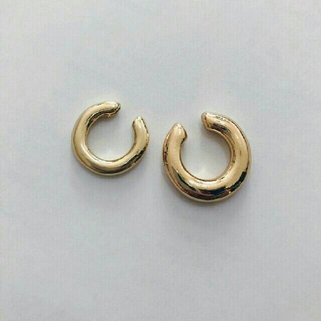 Ameri VINTAGE(アメリヴィンテージ)のimport simple ear cuffs #24 レディースのアクセサリー(イヤーカフ)の商品写真