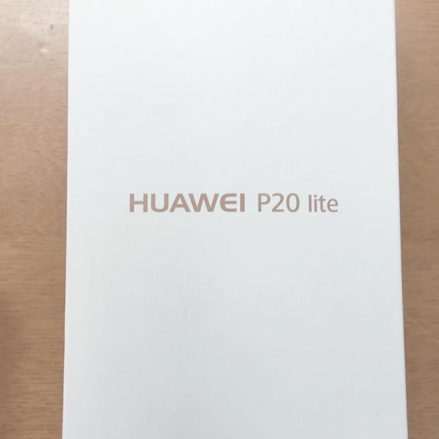 ANDROID(アンドロイド)のHUAWEI P20 lite スマホ/家電/カメラのスマートフォン/携帯電話(スマートフォン本体)の商品写真