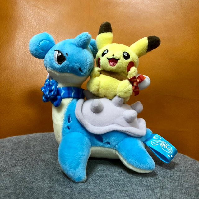 ポケモン ラプラスに乗って ピカチュウ マスコット ぬいぐるみの通販 By エイリアン ポケモンならラクマ