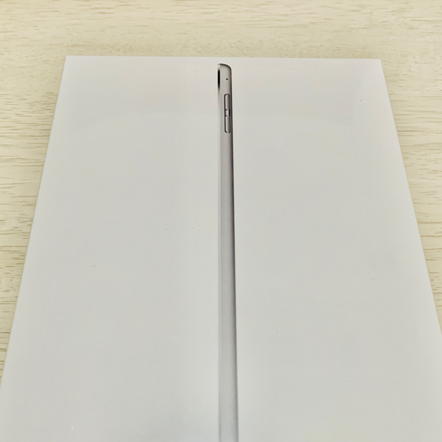 【新品未開封】iPad mini4 シルバー 128GB 送料無料