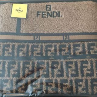 フェンディ(FENDI)のFENDIバスタオル(タオル/バス用品)