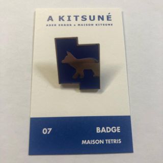 メゾンキツネ(MAISON KITSUNE')のadererror ✖️maison kitsune ピンバッジ アーダーエラー(その他)