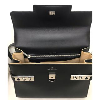 Hermes - 専用 delvaux デルヴォー タンペート MM 黒 レザー バッグ ...