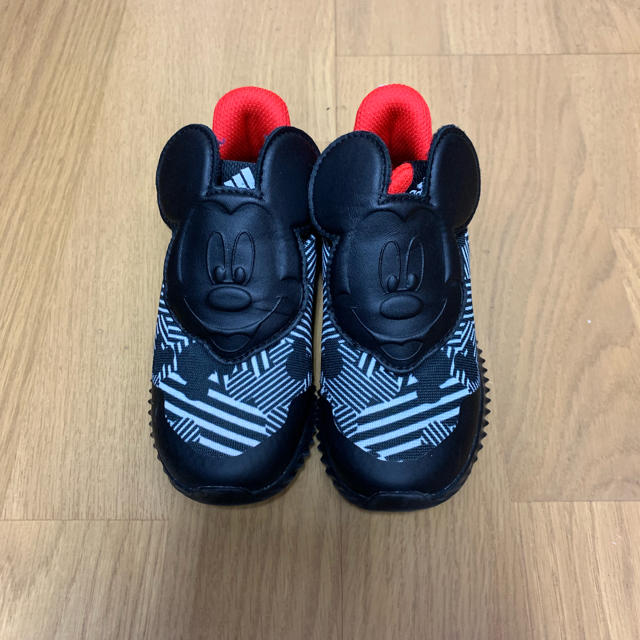 adidas(アディダス)のMickeyスニーカー adidas キッズ/ベビー/マタニティのキッズ靴/シューズ(15cm~)(スニーカー)の商品写真