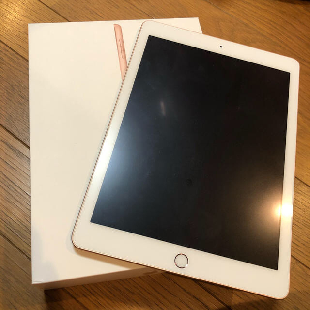 美品 iPad 第6世代 128GB 2018年モデル ゴールド