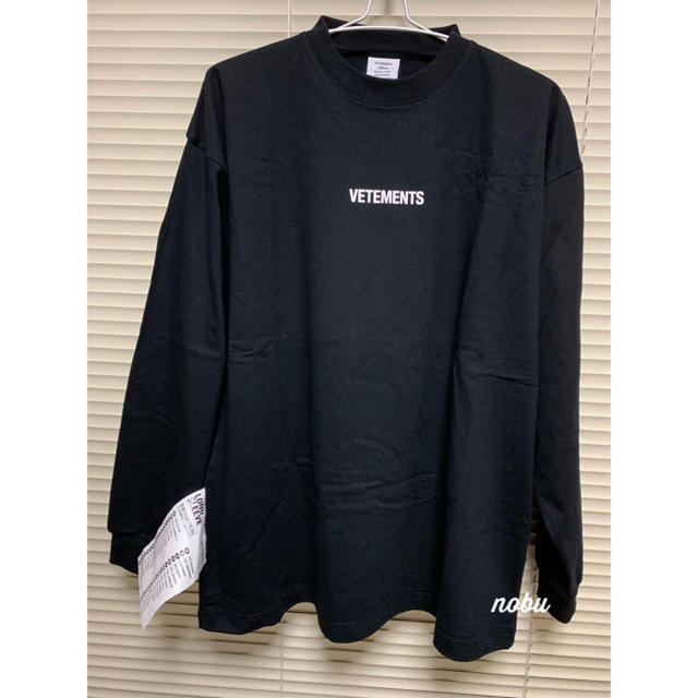 直送商品 新品【 VETEMENTS 】Logo L/S T-Shirts ヴェトモン Tシャツ/カットソー(七分/長袖) 直送商品 新品【 VETEMENTS 】Logo L/S T-Shirts ヴェトモン Tシャツ/カットソー(七分/長袖)