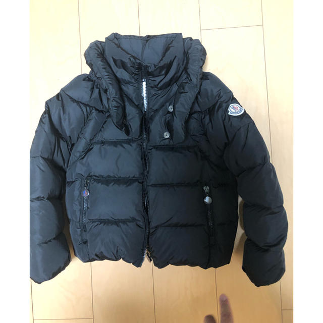 MONCLER(モンクレール)のモンクレール ガールズ130 ダウンジャケット新品 キッズ/ベビー/マタニティのキッズ服女の子用(90cm~)(ジャケット/上着)の商品写真