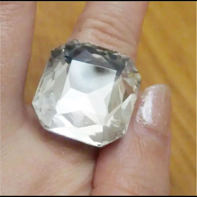 即購入OK＊B品クリア透明特大ストーンのゴージャスリング指輪大きいサイズ レディースのアクセサリー(リング(指輪))の商品写真