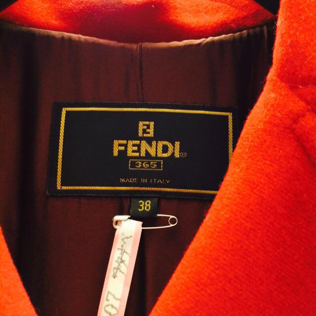 FENDI(フェンディ)の冨美様   専用です❤️ レディースのジャケット/アウター(ロングコート)の商品写真