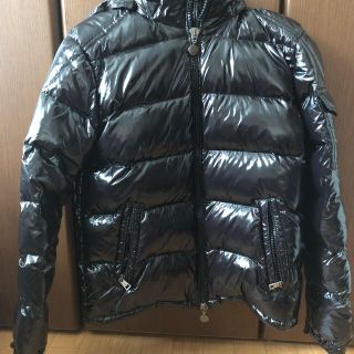 モンクレール(MONCLER)のダウンジャケット(ダウンジャケット)