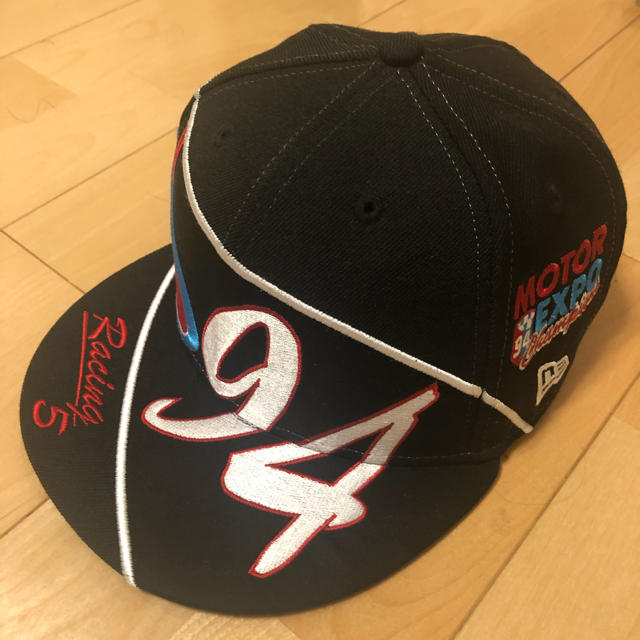 Supreme(シュプリーム)の saku様専用　supreme racing new era 5/8 XL メンズの帽子(キャップ)の商品写真