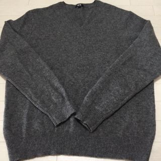 ユニクロ(UNIQLO)の【PURE NEW WOOL】UNIQLO ニットセーター Vネック XL(ニット/セーター)