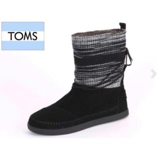 トムズ(TOMS)の【新品】TOMS ブーツ 23.5 cm 未使用 70%off トムズ 黒 皮(ブーツ)