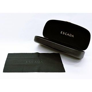 エスカーダ(ESCADA)の高級眼鏡ハードケース黒・エスカーダ (Escada) ・セリート（眼鏡拭き）付(サングラス/メガネ)