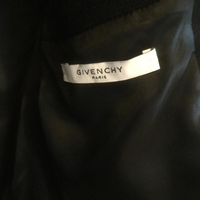 GIVENCHY(ジバンシィ)のGIVENCHY COAT メンズのジャケット/アウター(チェスターコート)の商品写真