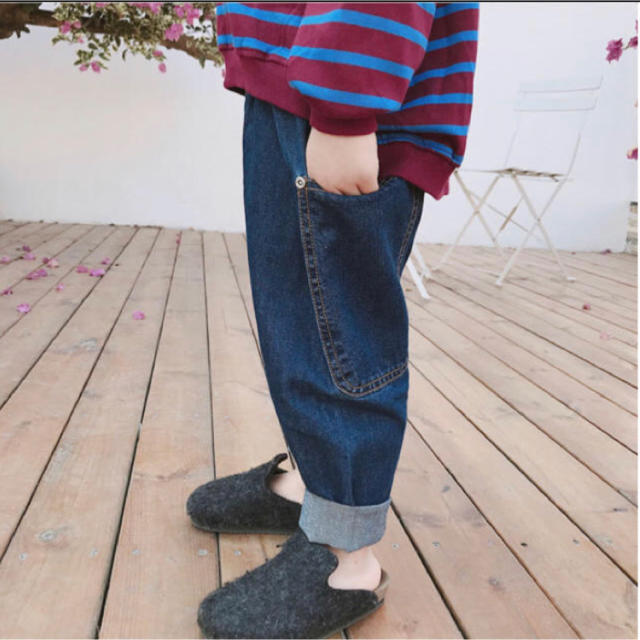 こどもビームス(コドモビームス)のbig pocket denim pants キッズ/ベビー/マタニティのキッズ服男の子用(90cm~)(パンツ/スパッツ)の商品写真