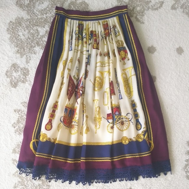 ジェーンマープル Royal parade のスカート