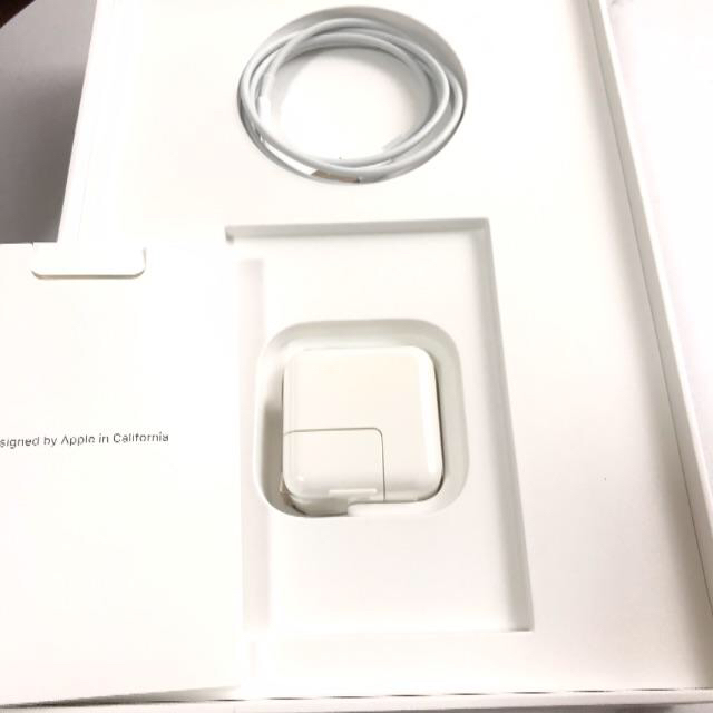 iPad  9.7 2018年 Wi-Fi 32GB スペースグレイ 超美品 1