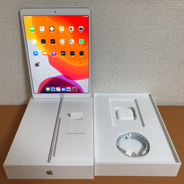 docomo Apple iPad Air MV0E2J/A 第3世代 64GB