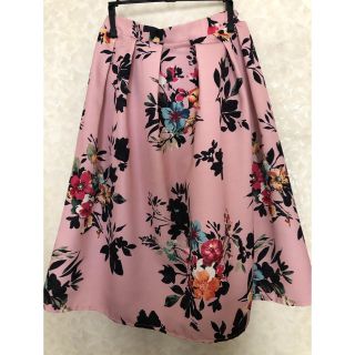 トッコ(tocco)の【新品】ピンク♡花柄♡ふんわり  スカート (ひざ丈スカート)