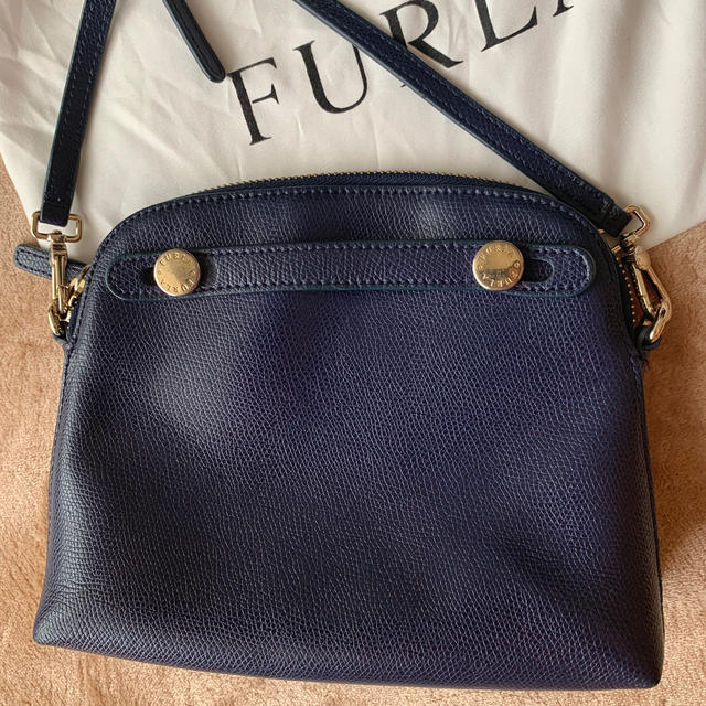 Furla(フルラ)のフルラ ネイビー ショルダーバッグ ポーチ レディースのバッグ(ショルダーバッグ)の商品写真