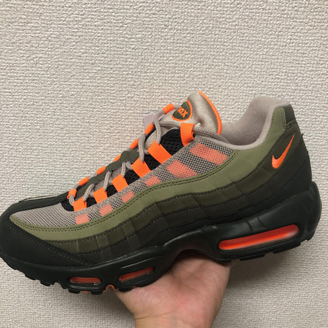 NIKE(ナイキ)のNIKE AIR MAX 95 OG 28.5cm TOTAL ORANGE  メンズの靴/シューズ(スニーカー)の商品写真