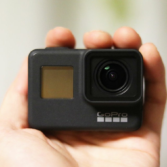 【美品】GoPro HERO5 BLACK SDカード 3wayマウント つき