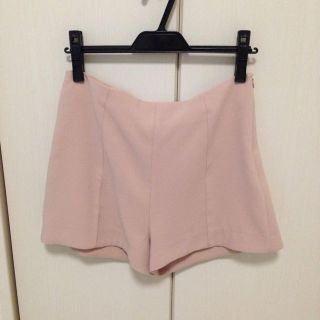 ザラ(ZARA)のZARA ショートパンツ(ショートパンツ)