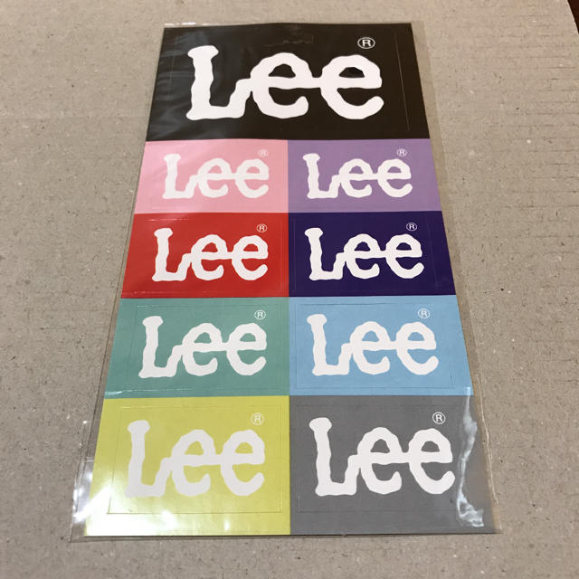 Lee(リー)の【未開封品】Lee ステッカー パステル ロゴ シール インテリア/住まい/日用品の文房具(シール)の商品写真