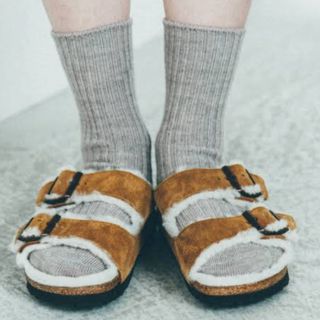 ビルケンシュトック(BIRKENSTOCK)のビルケンシュトック アリゾナ ファー 未使用 37 (サンダル)