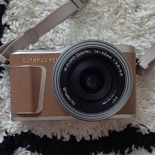 OLYMPUS PEN EPL9