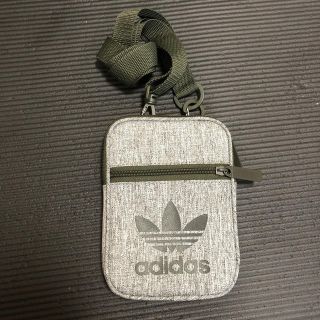 アディダス(adidas)のアディダス ショルダーポーチ(ウエストポーチ)