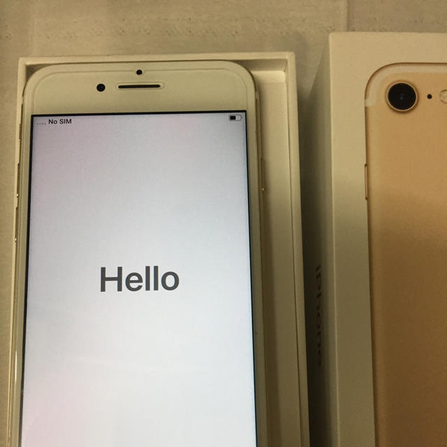 iPhone 7 Gold 128 GB SIMフリー