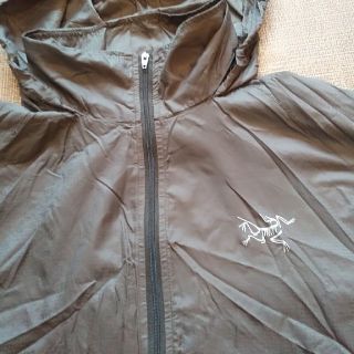 アークテリクス(ARC'TERYX)のARC'TERYX　ランニングジャケット　Mサイズ(ウェア)