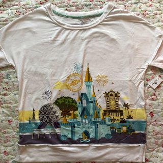 ディズニー(Disney)の新品未使用タグ付きウォルトディズニーワールドパーク柄Tシャツ(Tシャツ(半袖/袖なし))