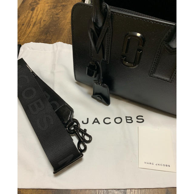 MARC JACOBS Little Big Shot