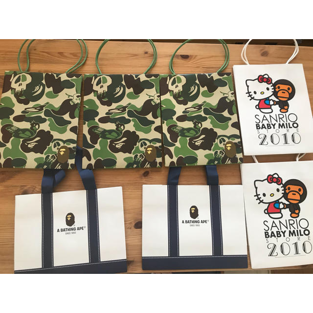 A BATHING APE(アベイシングエイプ)のエイプ ビニール 紙袋 ショッパー まとめ売り レディースのバッグ(ショップ袋)の商品写真