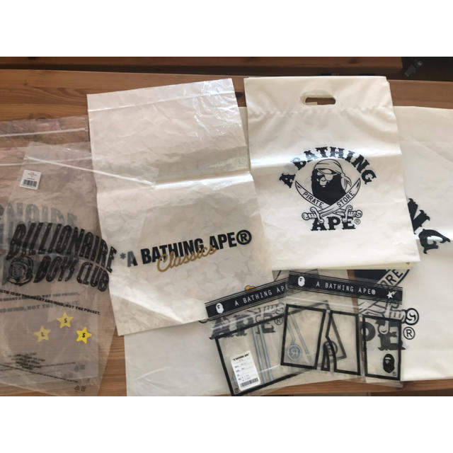 A BATHING APE(アベイシングエイプ)のエイプ ビニール 紙袋 ショッパー まとめ売り レディースのバッグ(ショップ袋)の商品写真