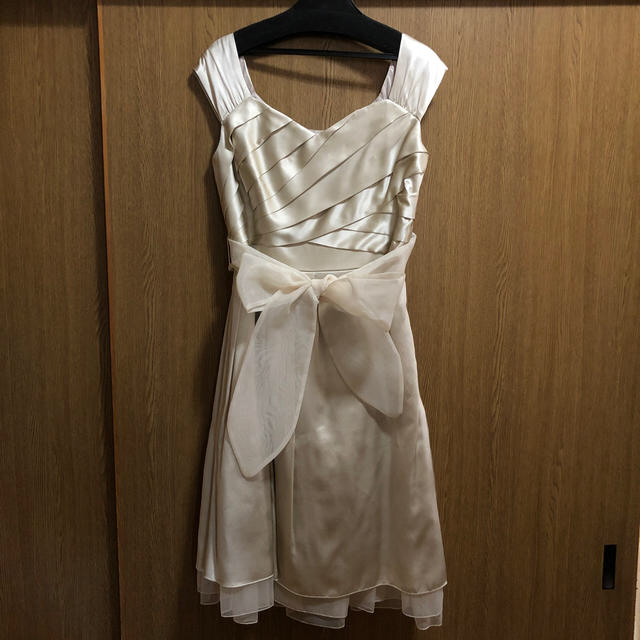 フォーマル/ドレス【未使用】anysis ワンピース ドレス L シャンパンゴールド