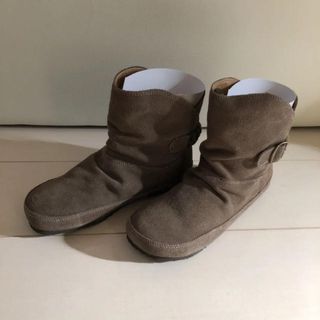 ショートブーツ