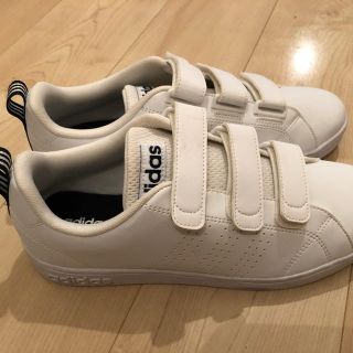 アディダス(adidas)のadidasスニーカー(スニーカー)