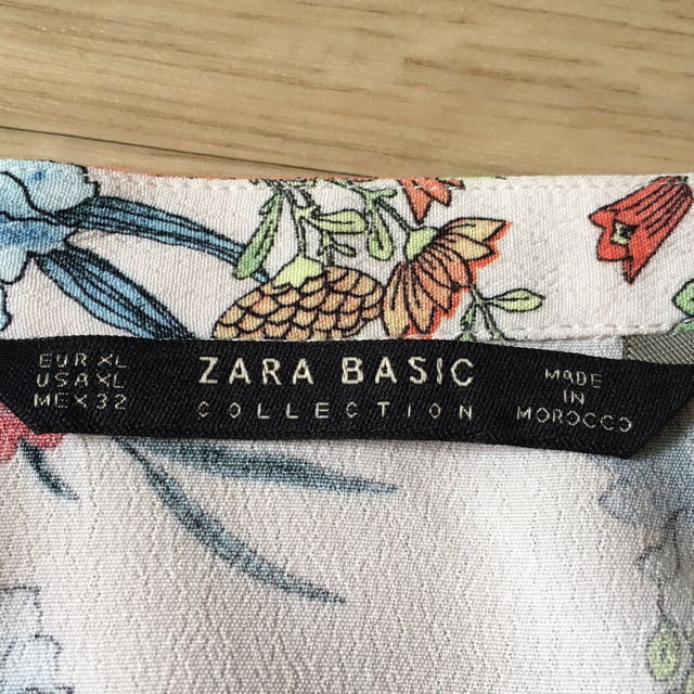 ZARA(ザラ)のZARA 花柄 スキッパーシャツ 七分袖（XL） レディースのトップス(シャツ/ブラウス(長袖/七分))の商品写真