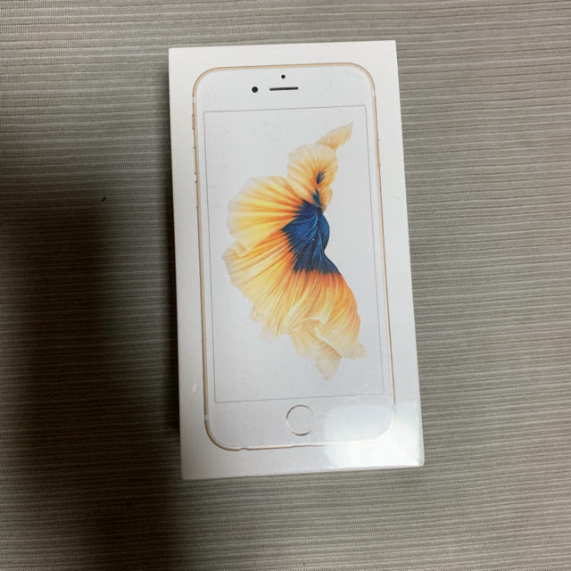 iPhone(アイフォーン)のiPhone 6s Softbank 新品未開封16GB スマホ/家電/カメラのスマートフォン/携帯電話(スマートフォン本体)の商品写真