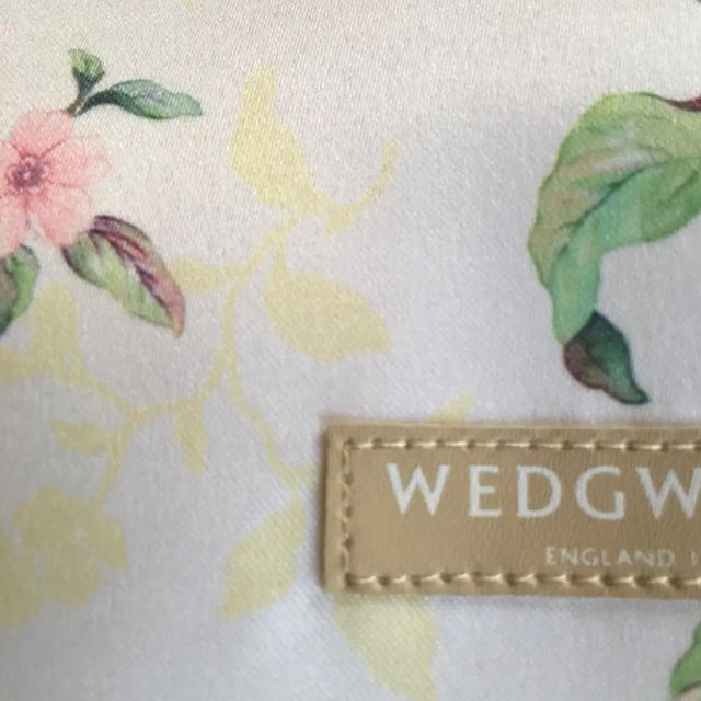 WEDGWOOD(ウェッジウッド)のウエッジウッド ポーチ 新品未使用 レディースのファッション小物(ポーチ)の商品写真