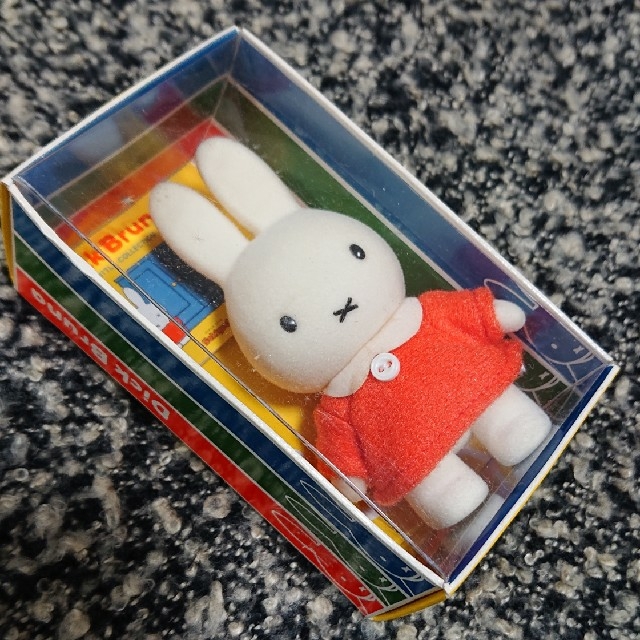 Dick Bruna ミッフィー (DOLL COLLECTIO) エンタメ/ホビーのおもちゃ/ぬいぐるみ(キャラクターグッズ)の商品写真